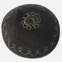 BLACK AND SILVER VELVETKIPPAH